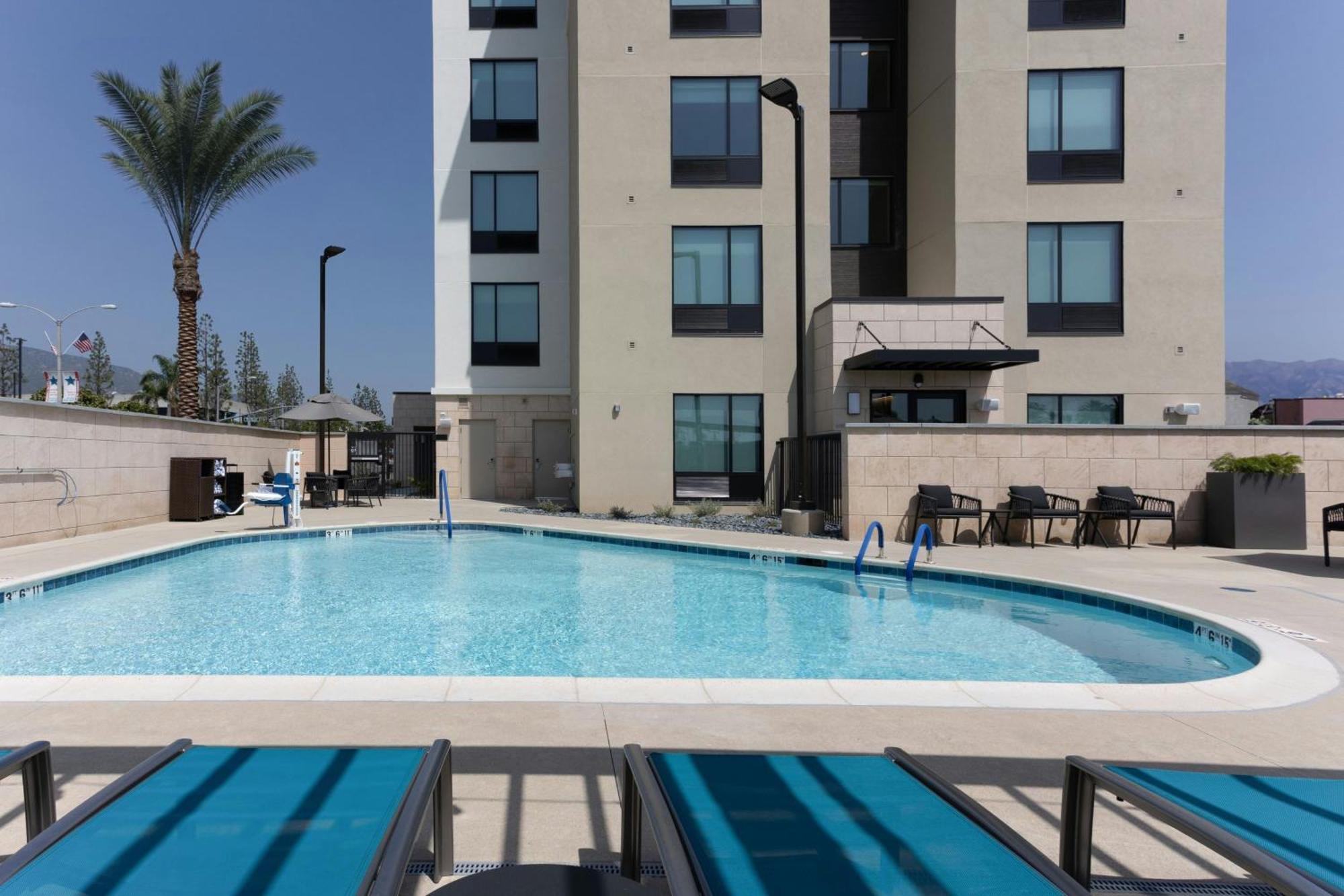 Towneplace Suites By Marriott Monrovia Εξωτερικό φωτογραφία