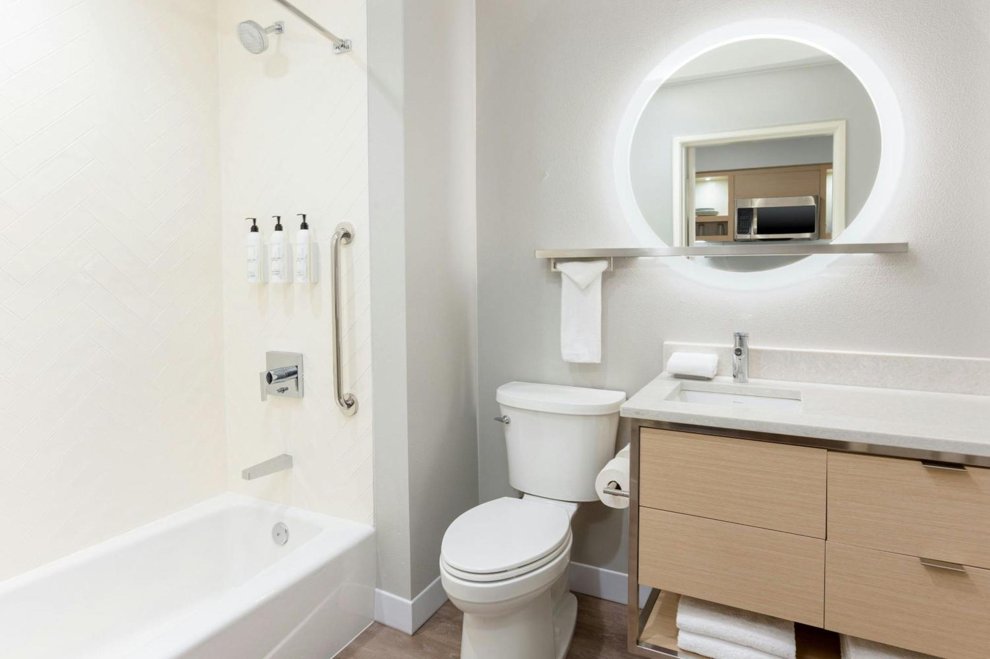 Towneplace Suites By Marriott Monrovia Εξωτερικό φωτογραφία