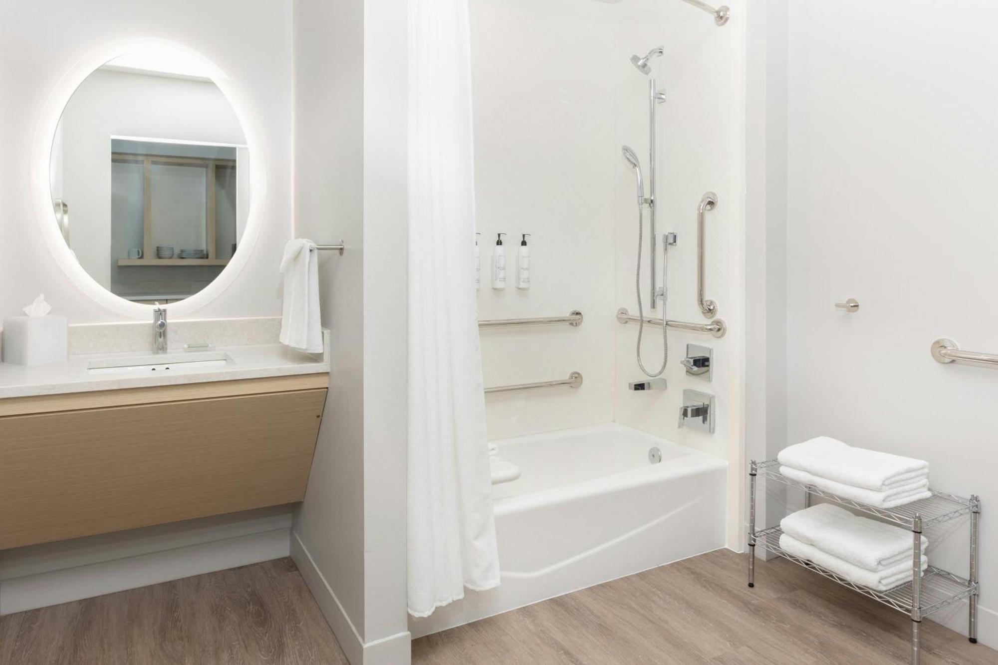 Towneplace Suites By Marriott Monrovia Εξωτερικό φωτογραφία