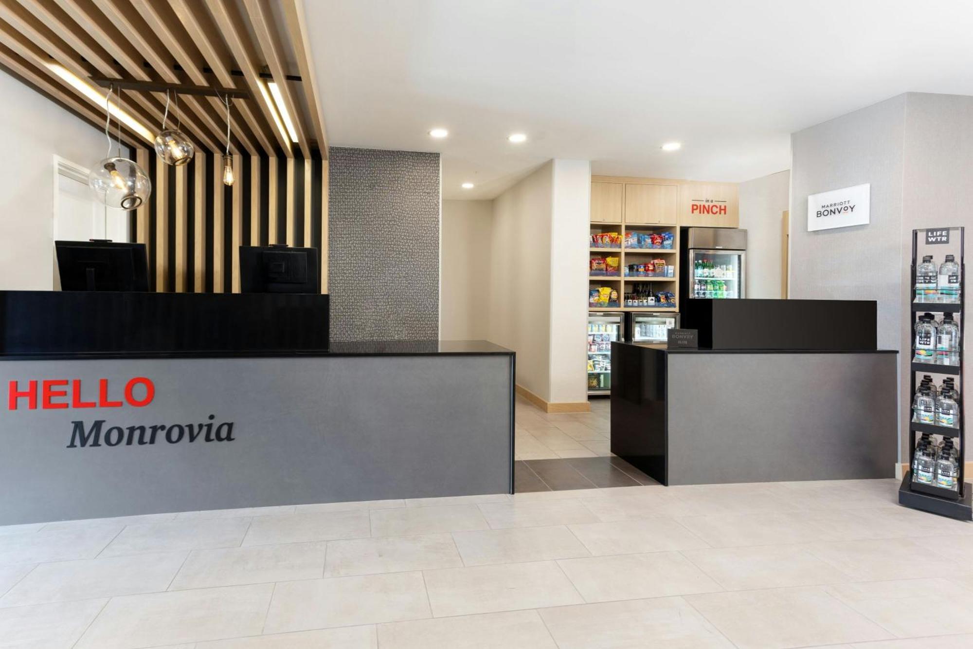 Towneplace Suites By Marriott Monrovia Εξωτερικό φωτογραφία