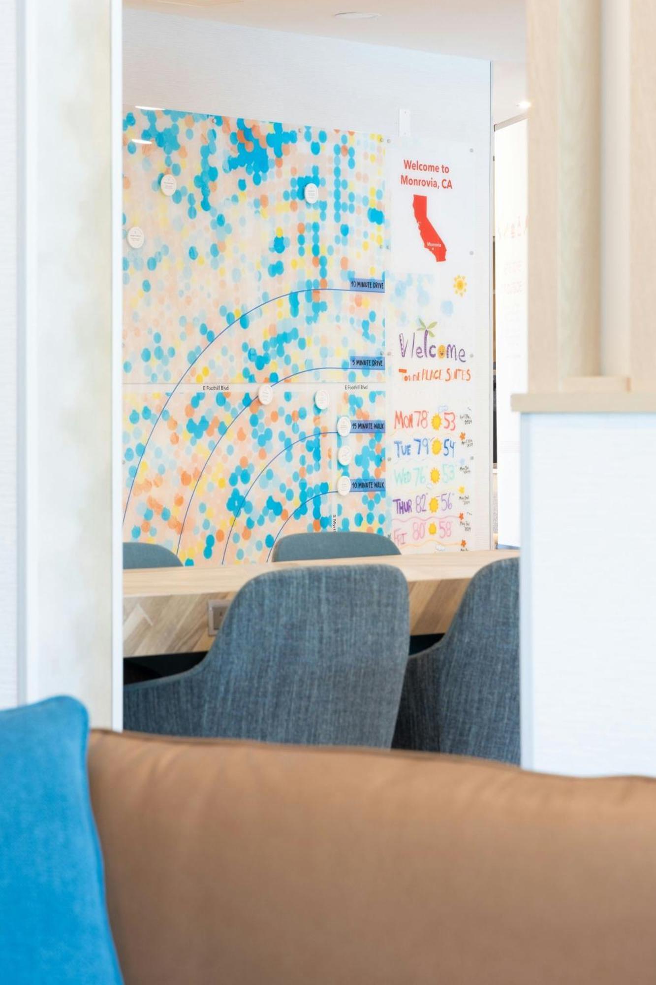 Towneplace Suites By Marriott Monrovia Εξωτερικό φωτογραφία